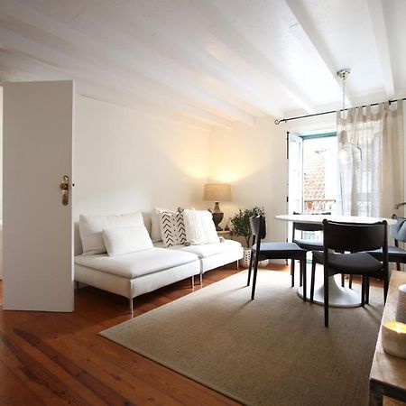 Chic Urban Retreat At Downtown With Balcony & Views Apartment Lisbon Bagian luar foto