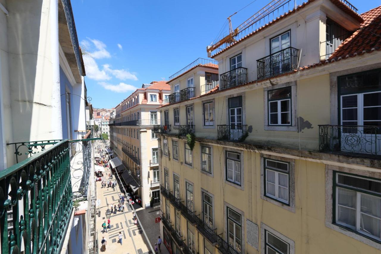 Chic Urban Retreat At Downtown With Balcony & Views Apartment Lisbon Bagian luar foto