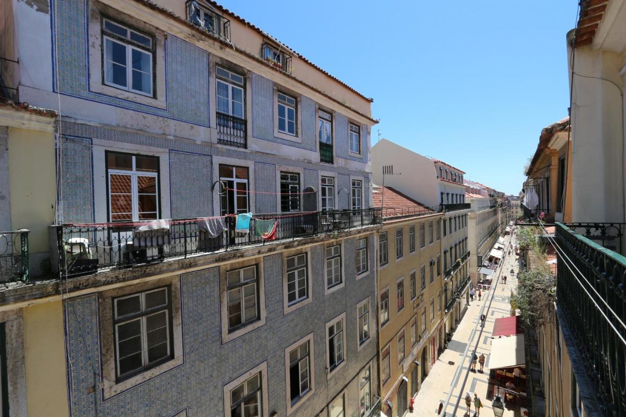 Chic Urban Retreat At Downtown With Balcony & Views Apartment Lisbon Bagian luar foto